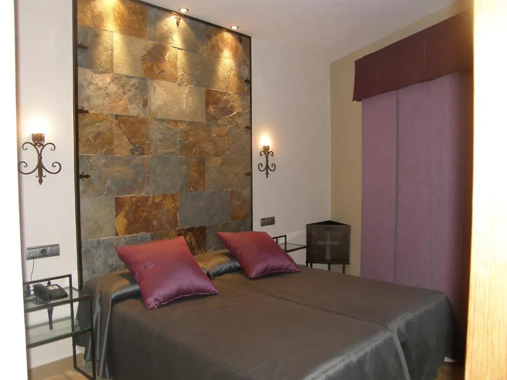 Hotel La Brasa Velez de Benaudalla