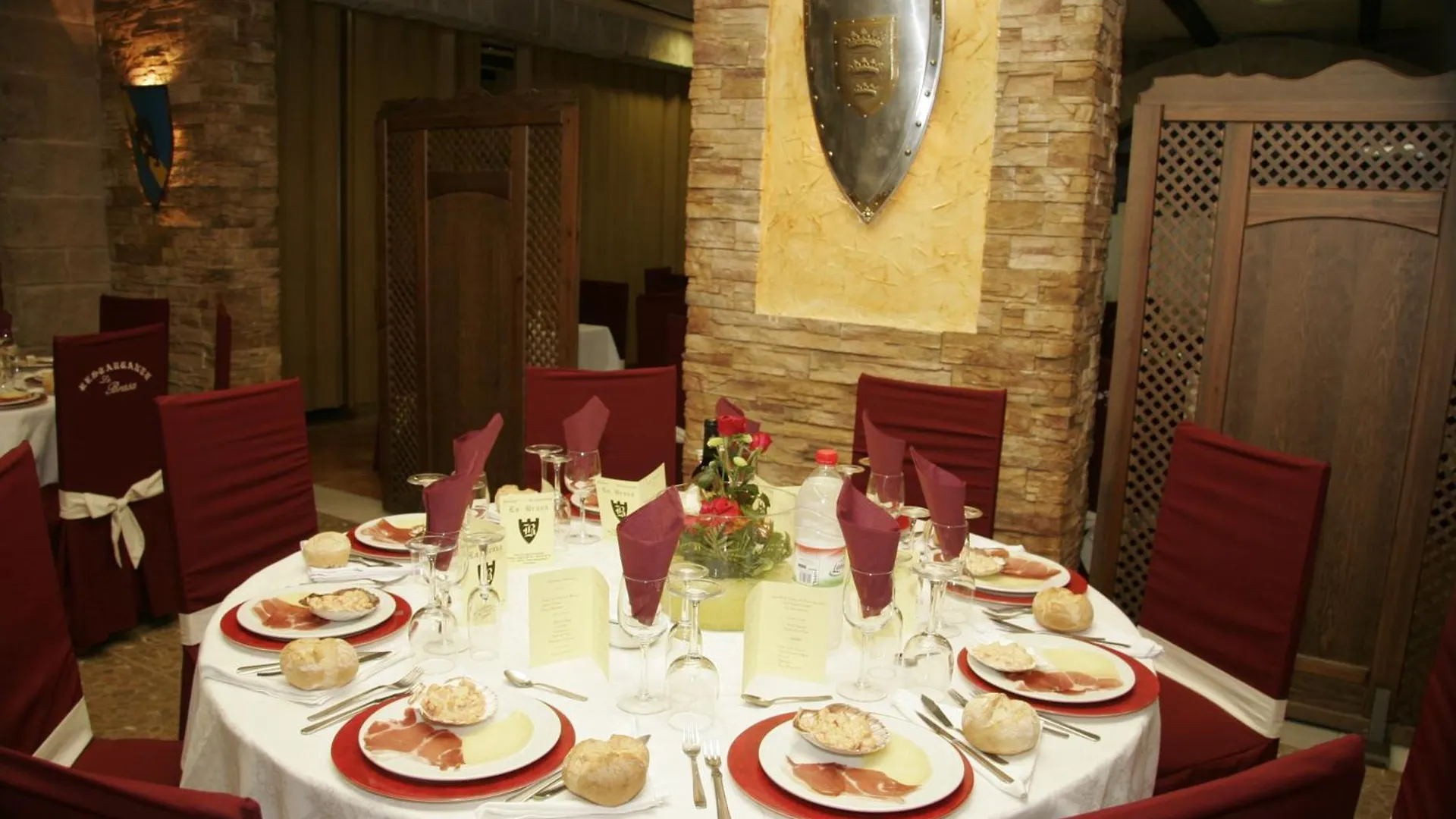 Hotel La Brasa Velez de Benaudalla 2*,